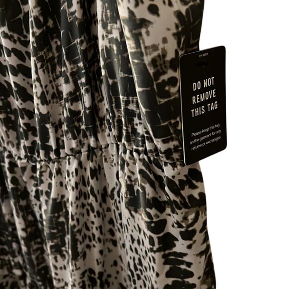 Express Gray Animal Print Tiered Dress Size M - Picture 7 of 8